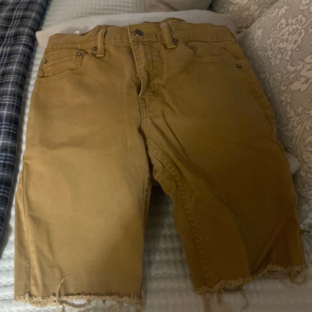 ** 3 for $25 ** Men’s Levi’s jean shorts.